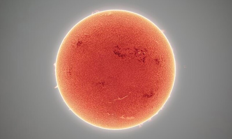 Астрофотограф заснял буйство плазмы на Солнце (9 фото)