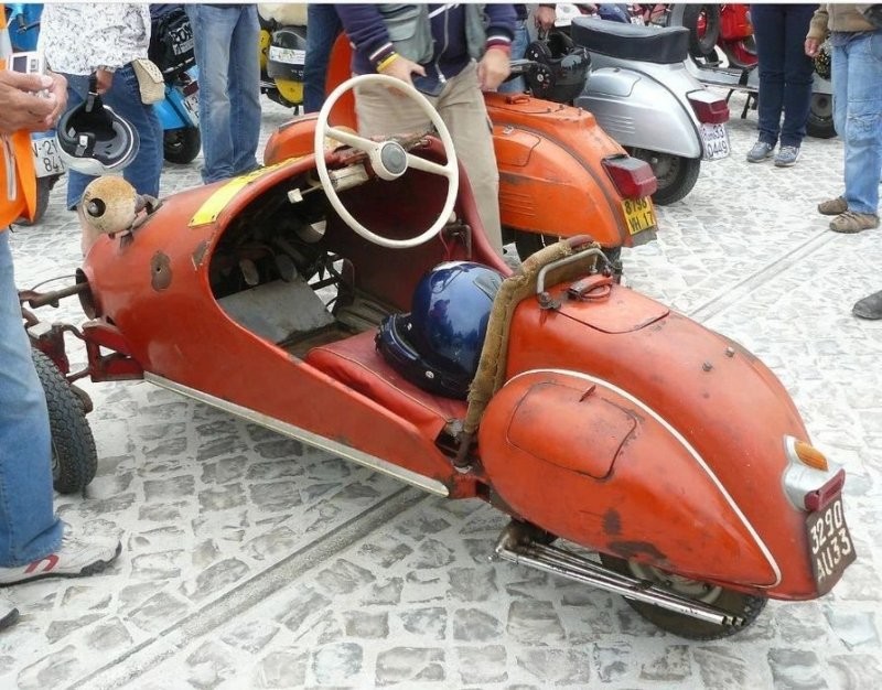 Vespa Bessiere A Bizarre Three Wheeled Car Photos Nevsedoma