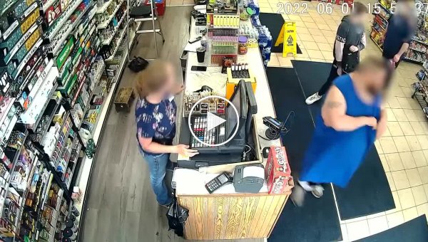Вооруженный 12-летний американец ограбил заправку
