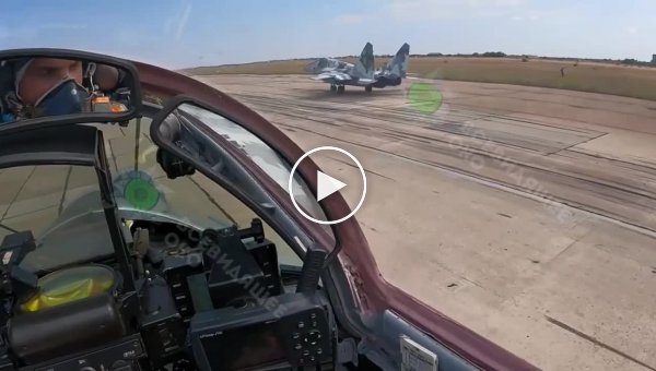 Украинский пилот снял и смонтировал видео боевой работы истребителя МиГ-29