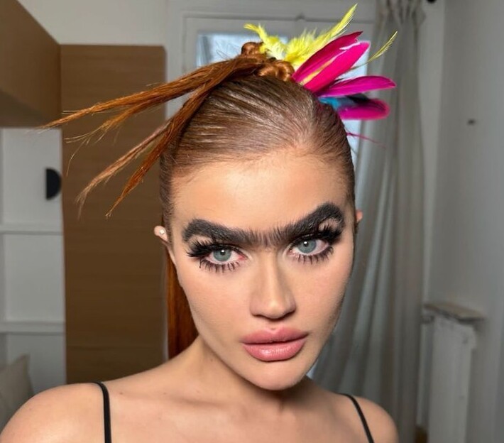 Why is the model with a unibrow Sofia Hadjipanteli so popular (9 photos ...