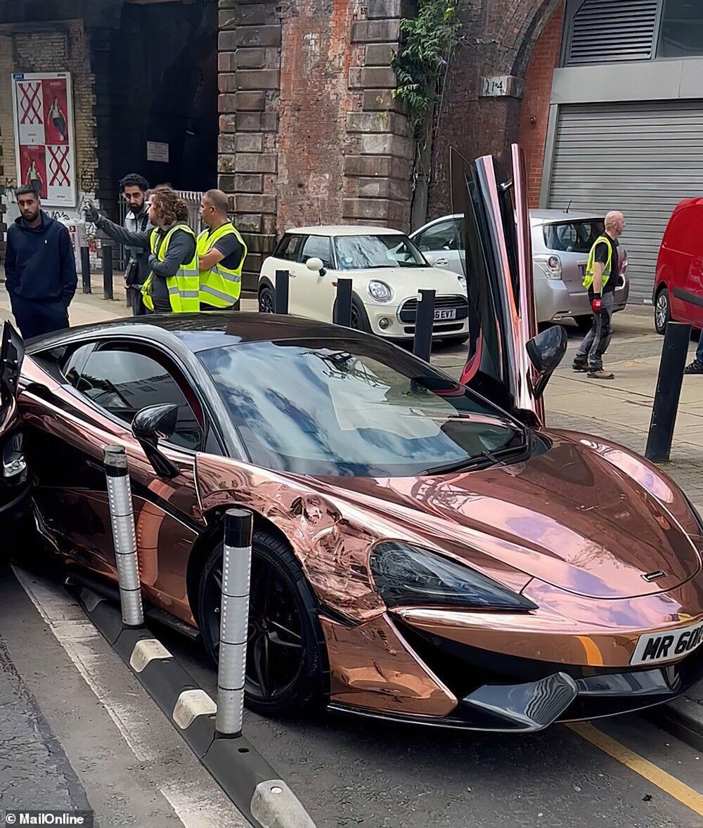 Британский инфоцыган разбил свой любимый McLaren (6 фото + 1 видео) »  Невседома