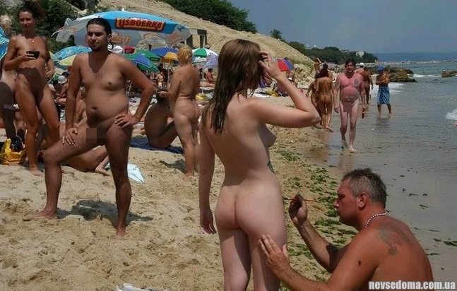 Нудистские пляжи (35 фото)