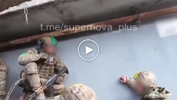 Несколько видео из Бахмута Несколько видео из Бахмута