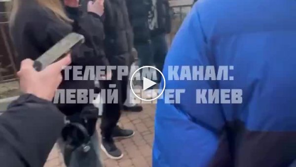 У Києві група підлітків зробила подарунок путінській пропаганді...