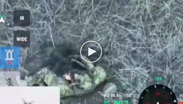 Раненый российский военный стреляет себе в голову из автомата в Запорожской области