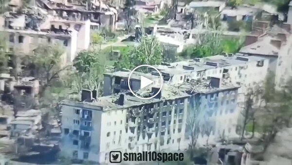 В оккупированный русскими квартал Бахмута попала французская бомба AASM-250 Молот